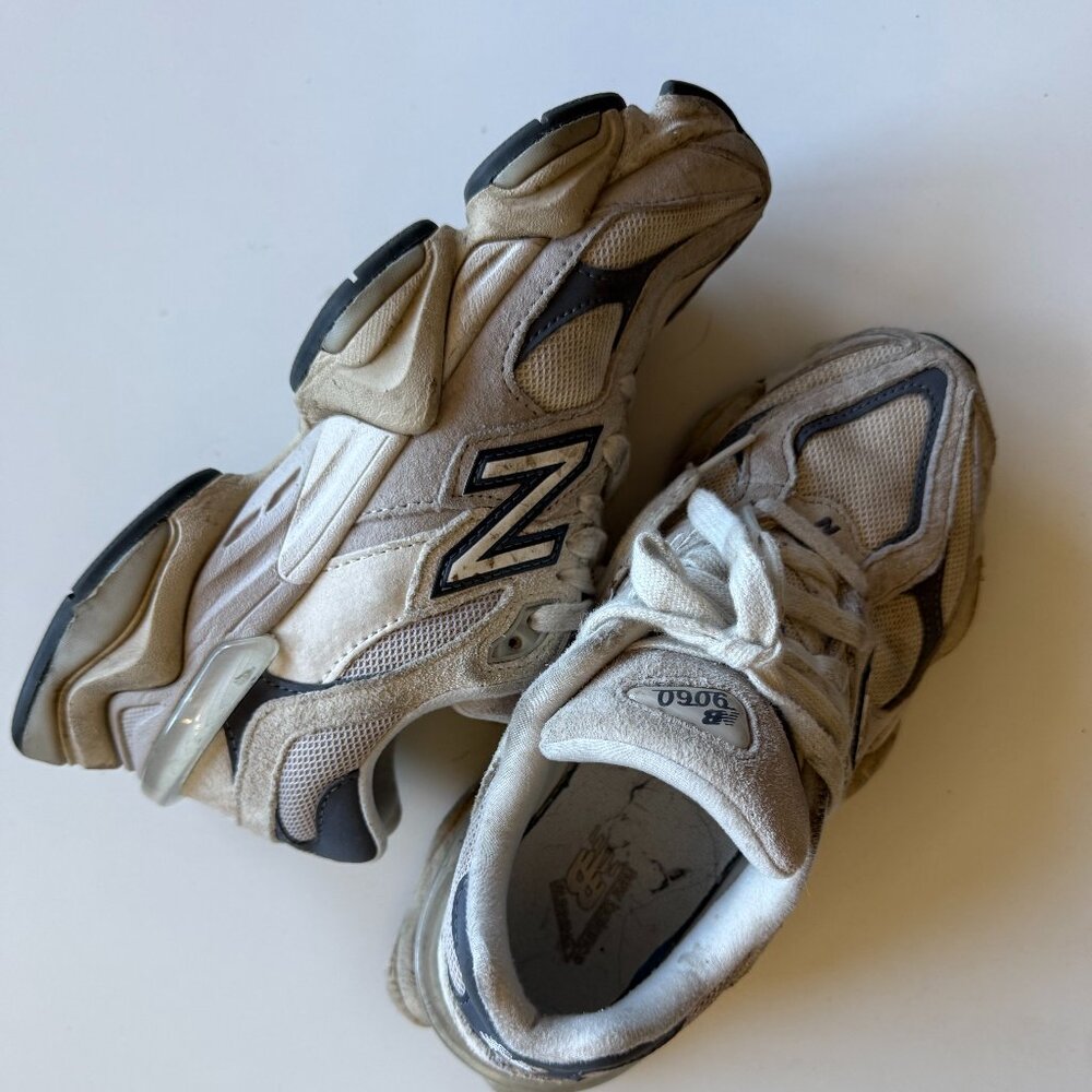 New Balance Tennis shoes